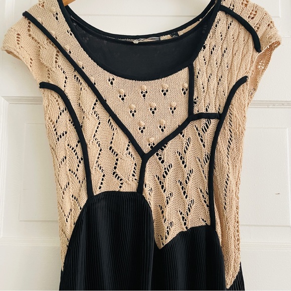 Anthropologie Knitted & Knotted Cream and Black Asymmetrical Dress - Picture 5 of 9